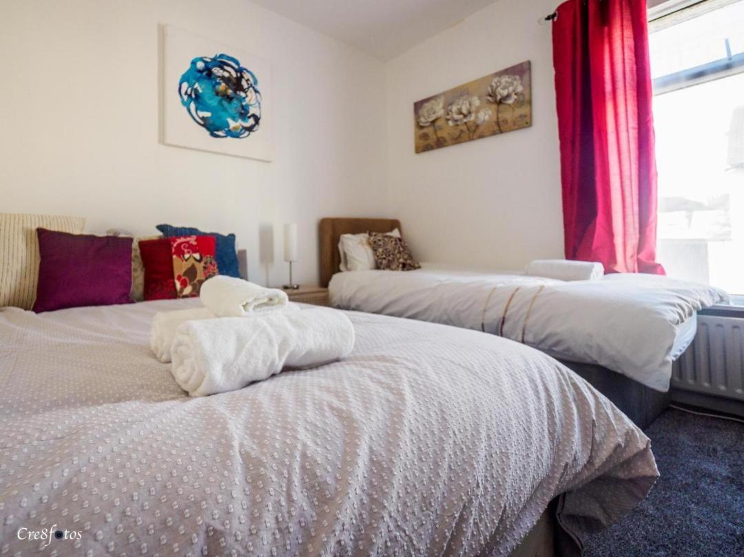 12 Cornwallis Lodge Family Room 2 Stoke-on-Trent Εξωτερικό φωτογραφία