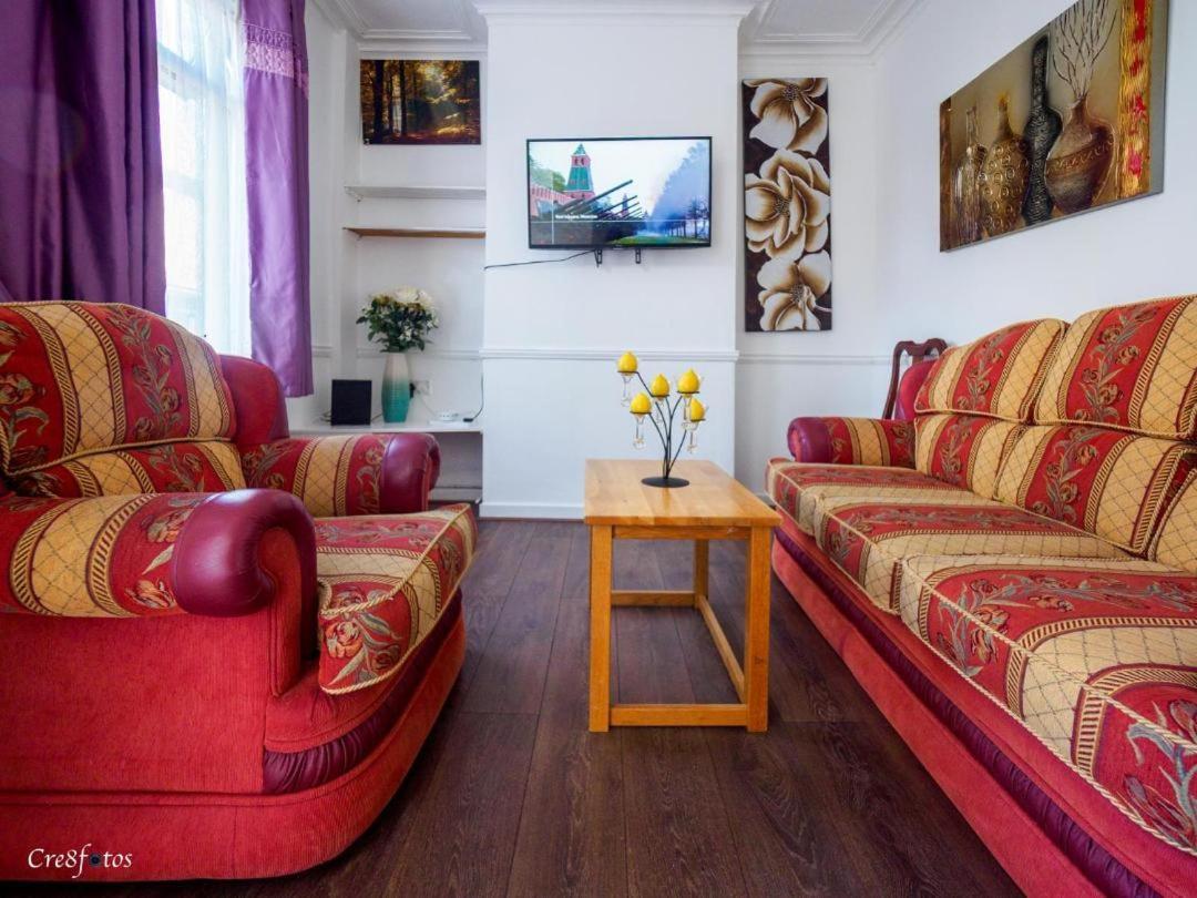 12 Cornwallis Lodge Family Room 2 Stoke-on-Trent Εξωτερικό φωτογραφία