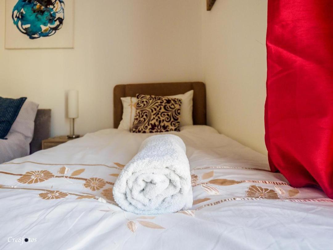 12 Cornwallis Lodge Family Room 2 Stoke-on-Trent Εξωτερικό φωτογραφία