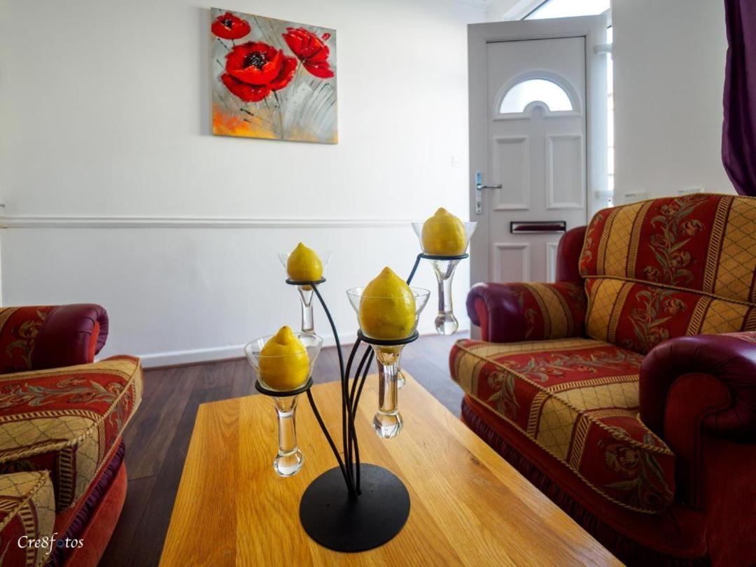 12 Cornwallis Lodge Family Room 2 Stoke-on-Trent Εξωτερικό φωτογραφία
